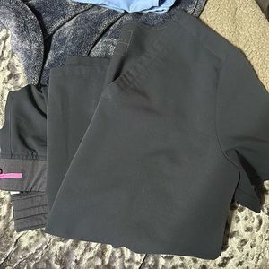 Figs dark harbor joggers size medium and two pocket top large